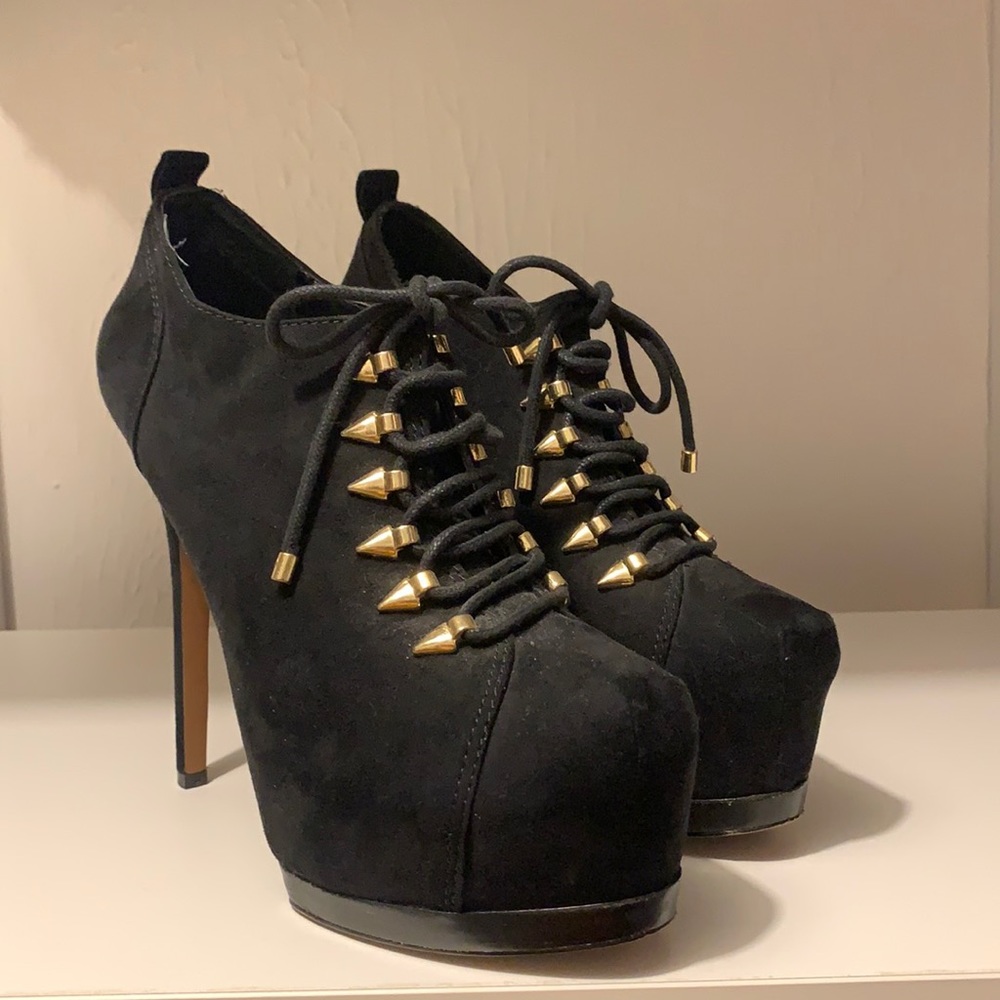 Black heels